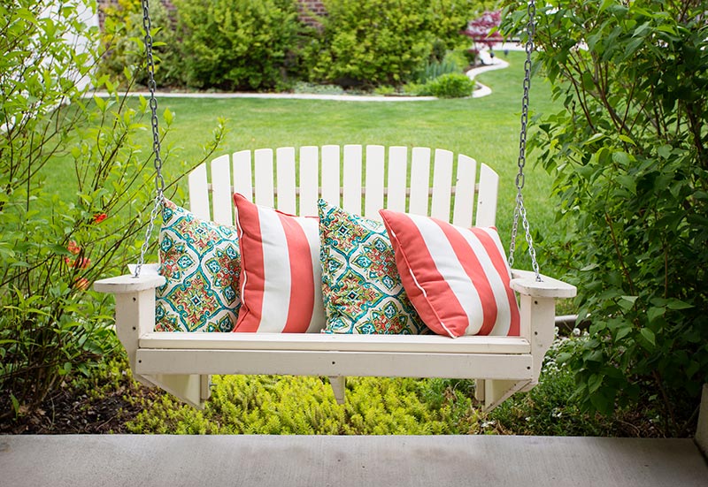 Health Benefits of Porch Swings